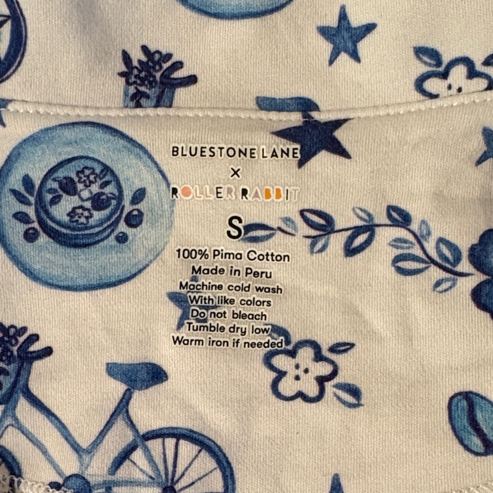 Roller Rabbit Bluestone Lane Small Polo - Picture 2 of 2